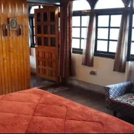 Отель Tip Top Gujarati House Гангток Экстерьер фото
